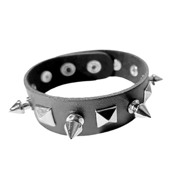 1 soros piramis- és tüske szegecses bőrkarkötő - 78#BR-1