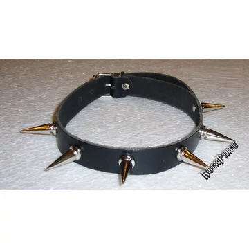 1 SOROS NAGY TÜSKE SZEGECSES BŐR NYAKÖRV