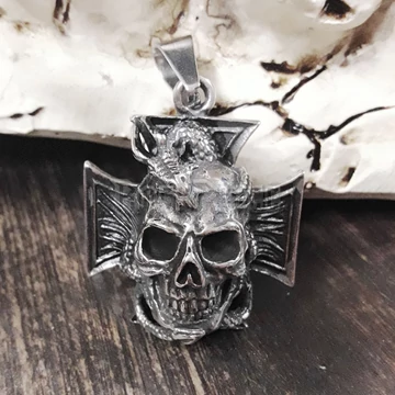 Draco Skull Cross - acél medál
