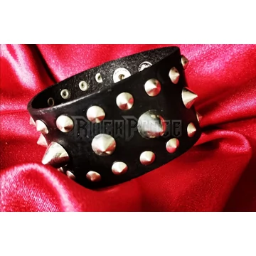 3 SOROS KÚPSZEGECSES BŐRKARKÖTŐ